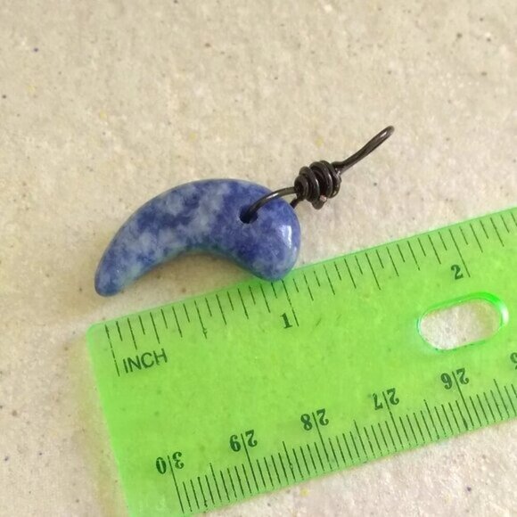 Natural Blue Sodalite - Magatama Pendant w. Large Loop Bail - - Picture 6 of 6